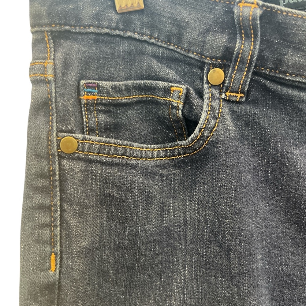 Classic Blue Women's Jeans - Picture 3 of 7